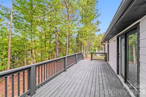 8337 Reedy Creek Road Charlotte NC 28215