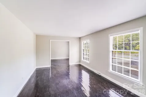 8337 Reedy Creek Road Charlotte NC 28215