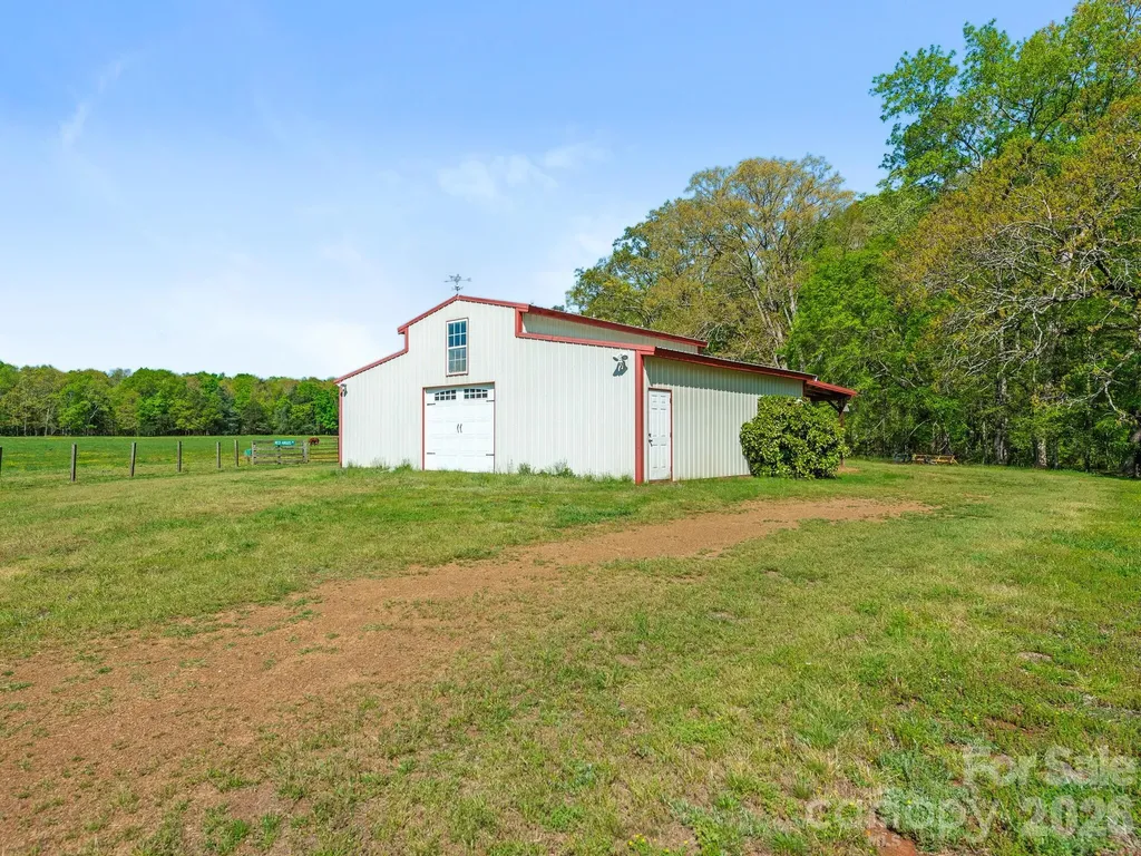 16160 Hopewell Church Road Midland NC 28107