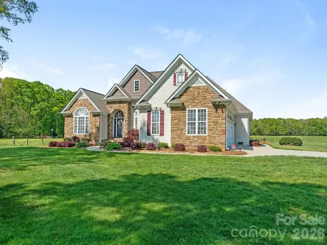 16160 Hopewell Church Road Midland NC 28107