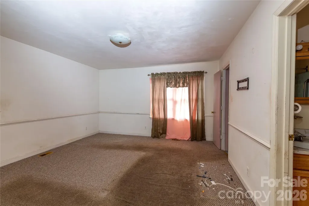 611 Park Avenue Roanoke Rapids NC 27870