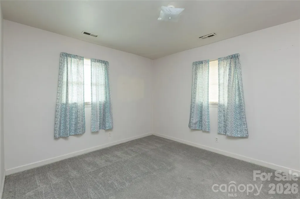 611 Park Avenue Roanoke Rapids NC 27870