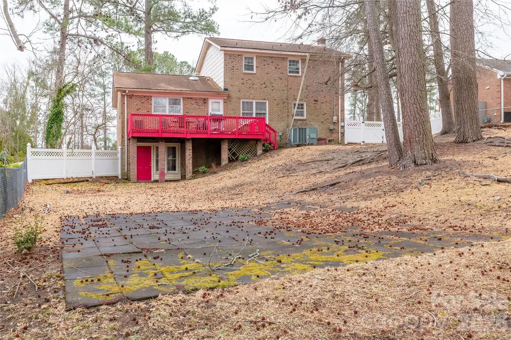 611 Park Avenue Roanoke Rapids NC 27870