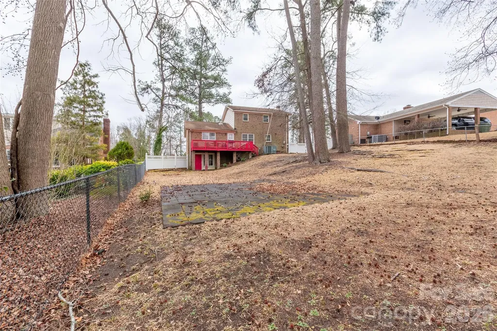 611 Park Avenue Roanoke Rapids NC 27870