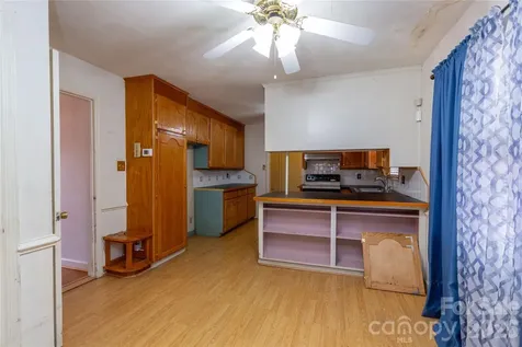 611 Park Avenue Roanoke Rapids NC 27870