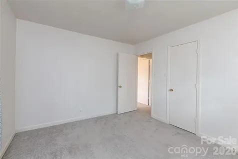 611 Park Avenue Roanoke Rapids NC 27870