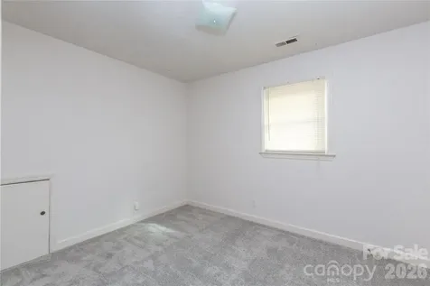 611 Park Avenue Roanoke Rapids NC 27870