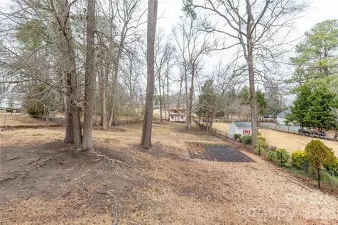 611 Park Avenue Roanoke Rapids NC 27870