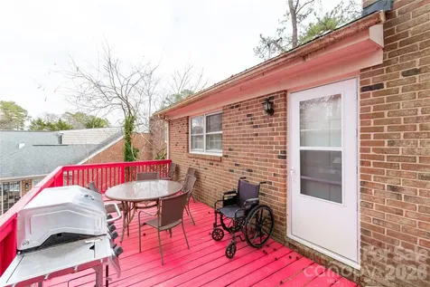 611 Park Avenue Roanoke Rapids NC 27870