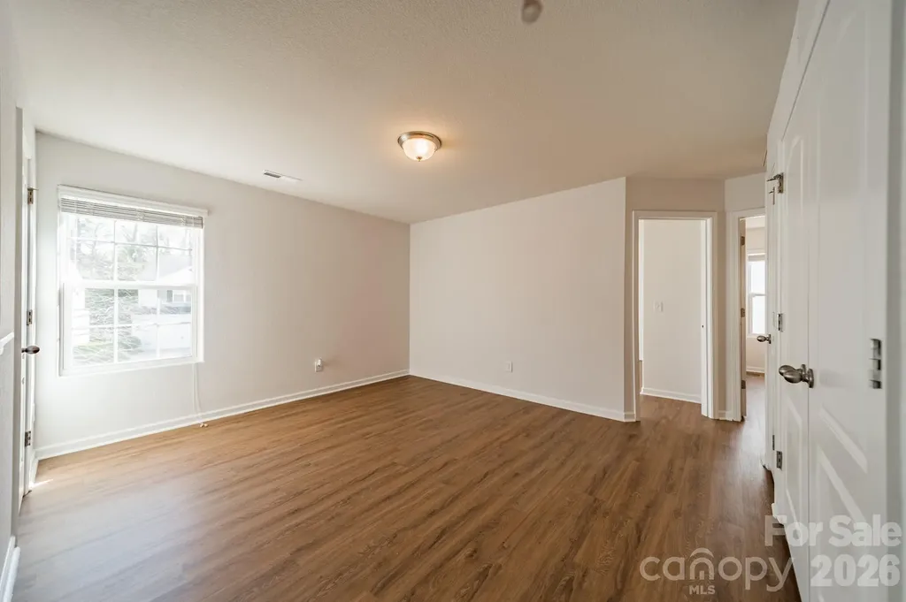 8315 Paw Valley Lane Charlotte NC 28214