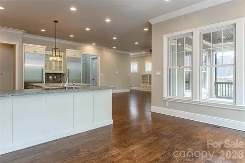 5 Cleftridge Court Asheville NC 28803