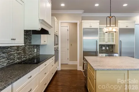 5 Cleftridge Court Asheville NC 28803