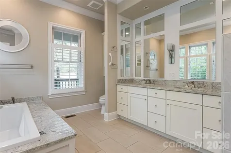5 Cleftridge Court Asheville NC 28803
