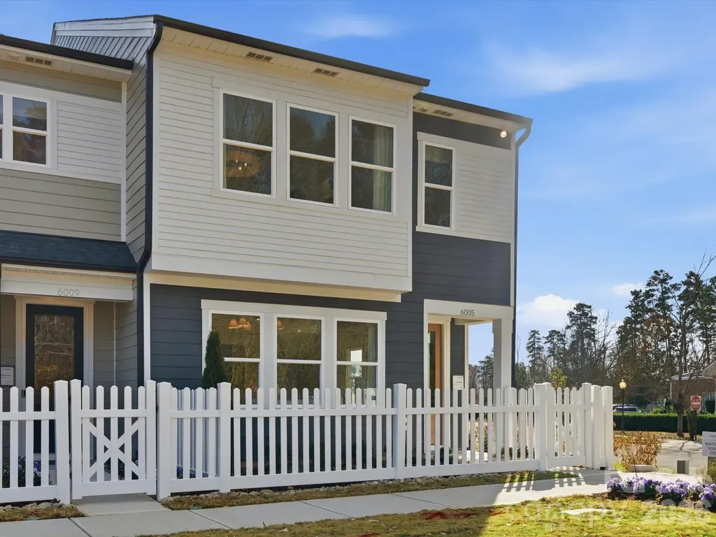 7141 Archimedes Lane Charlotte NC 28216