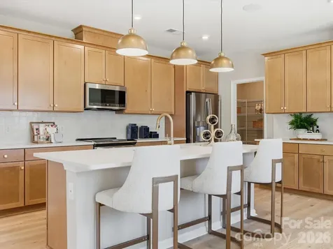 7141 Archimedes Lane Charlotte NC 28216