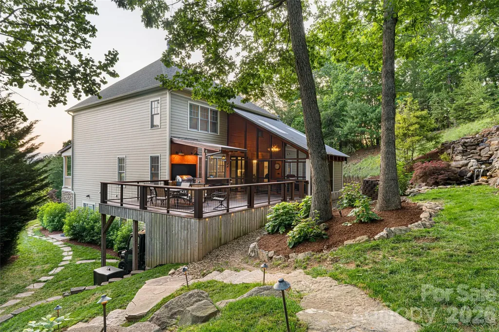 22 Rosebay Lane Asheville NC 28803