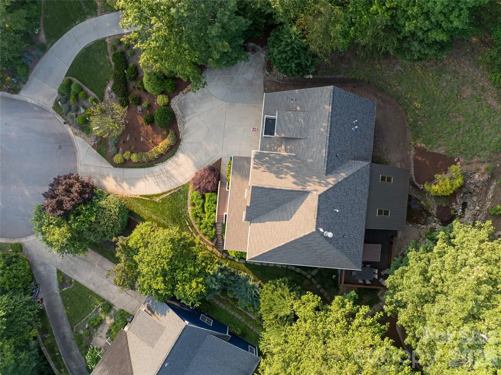 22 Rosebay Lane Asheville NC 28803
