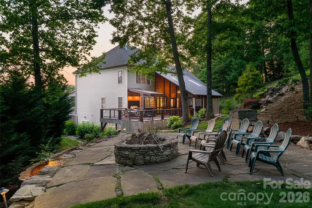 22 Rosebay Lane Asheville NC 28803