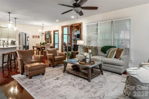 22 Rosebay Lane Asheville NC 28803