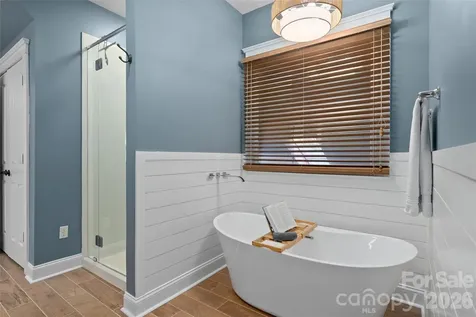 22 Rosebay Lane Asheville NC 28803