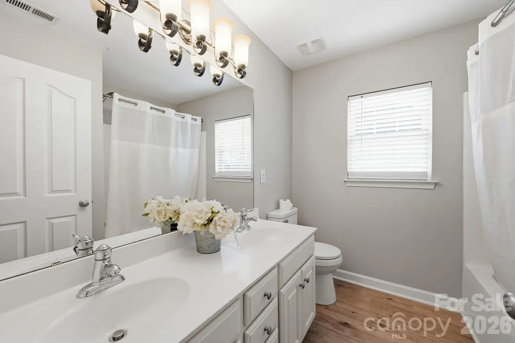8116 Madrigal Court Waxhaw NC 28173