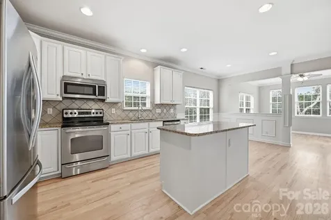 8116 Madrigal Court Waxhaw NC 28173