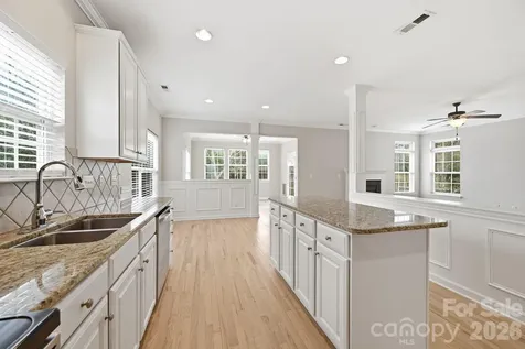 8116 Madrigal Court Waxhaw NC 28173