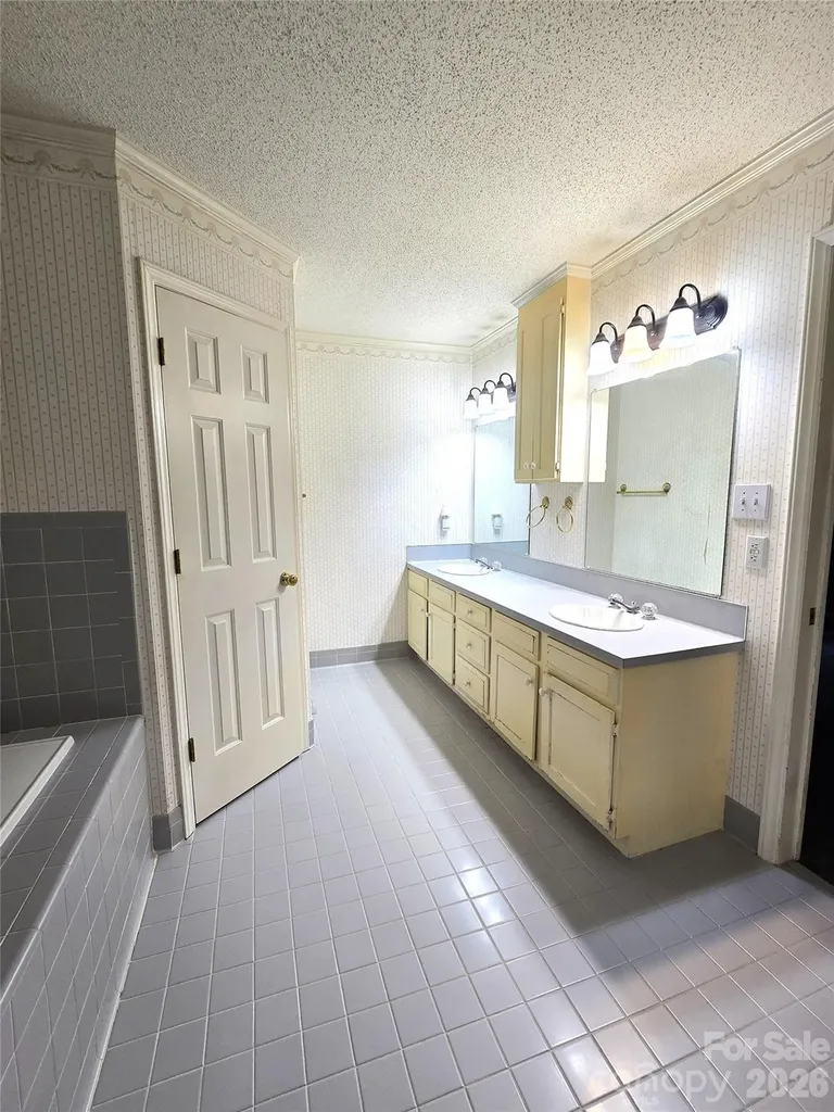 121 Country Creek Drive Kings Mountain NC 28086