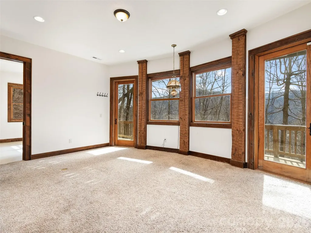 173 Heavenview Point Maggie Valley NC 28751