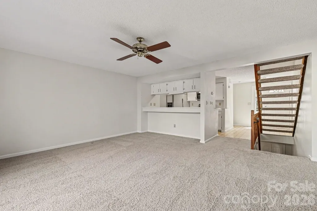 1323 Maple Shade Lane Charlotte NC 28270