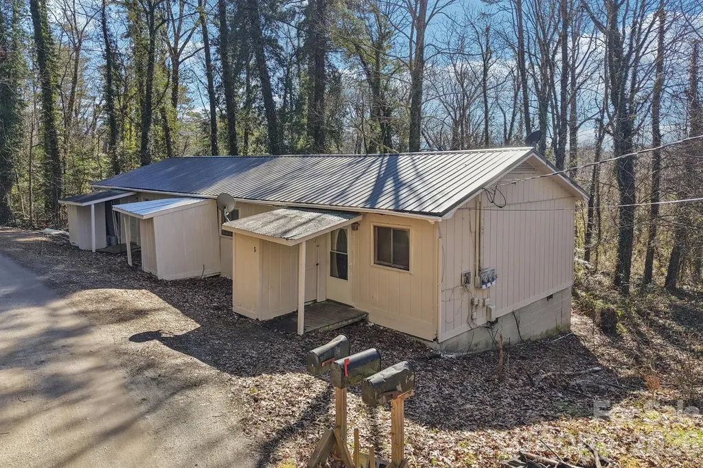 71,73,75 Forest Drive Clyde NC 28721