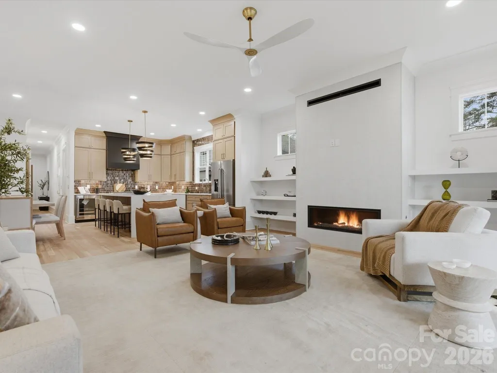 431 W Peterson Drive Charlotte NC 28217