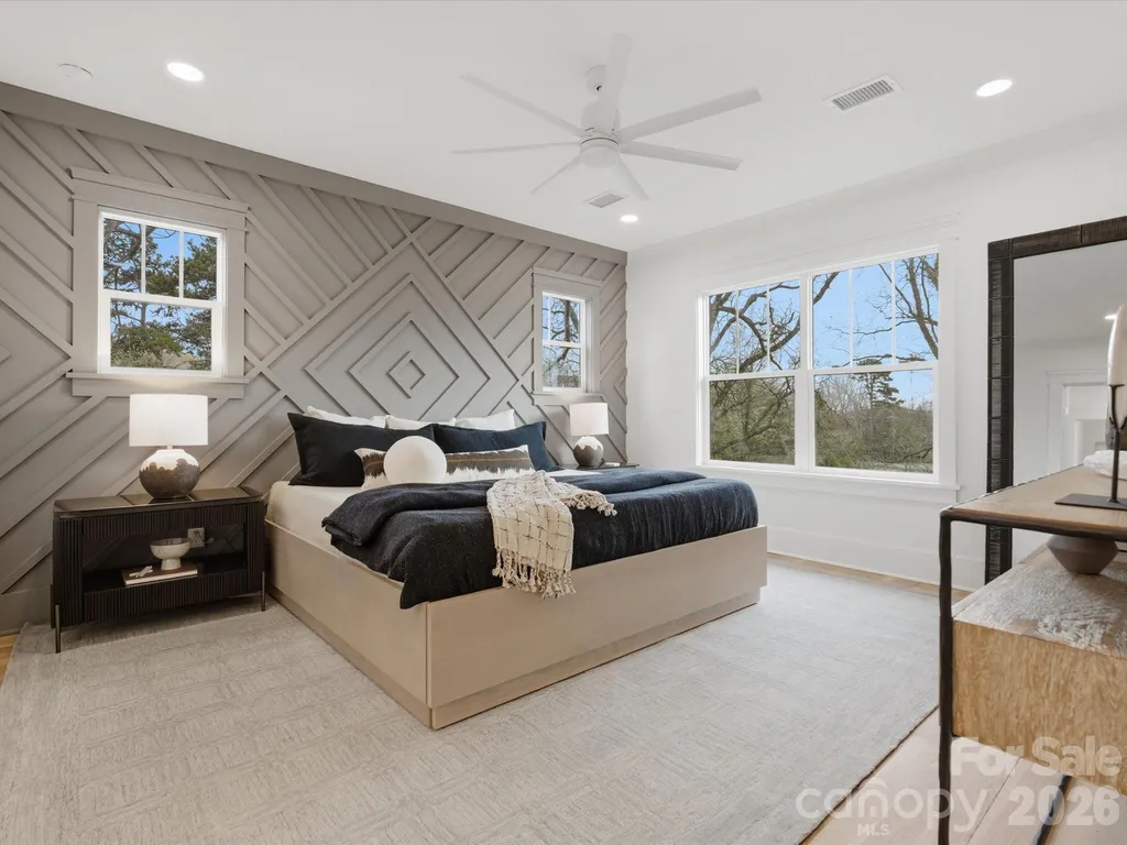 431 W Peterson Drive Charlotte NC 28217
