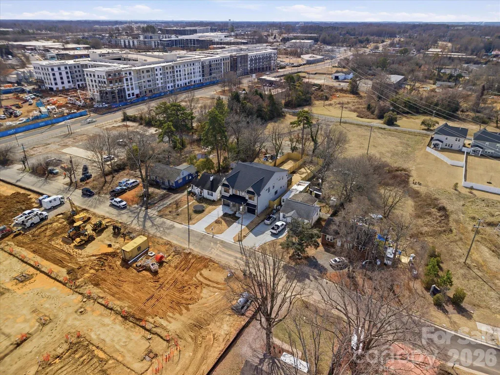 431 W Peterson Drive Charlotte NC 28217
