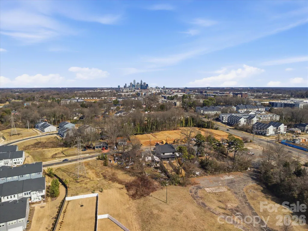 431 W Peterson Drive Charlotte NC 28217