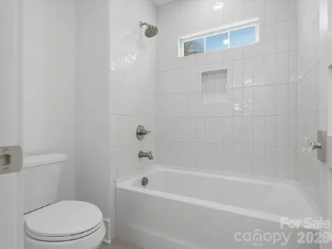 431 W Peterson Drive Charlotte NC 28203