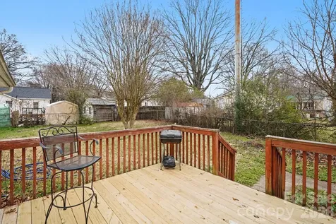 318 E Pressley Avenue Mooresville NC 28115