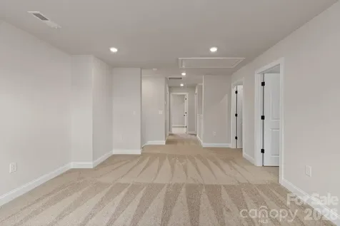6710 Fairford Drive Charlotte NC 28215