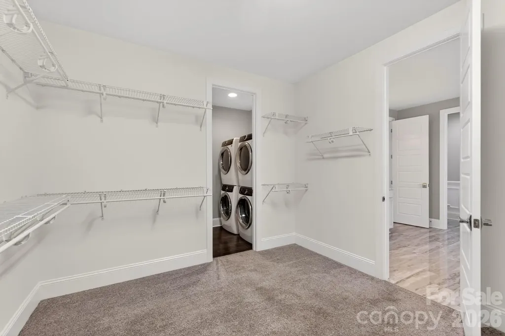9815 Avenal Lane Charlotte NC 28270