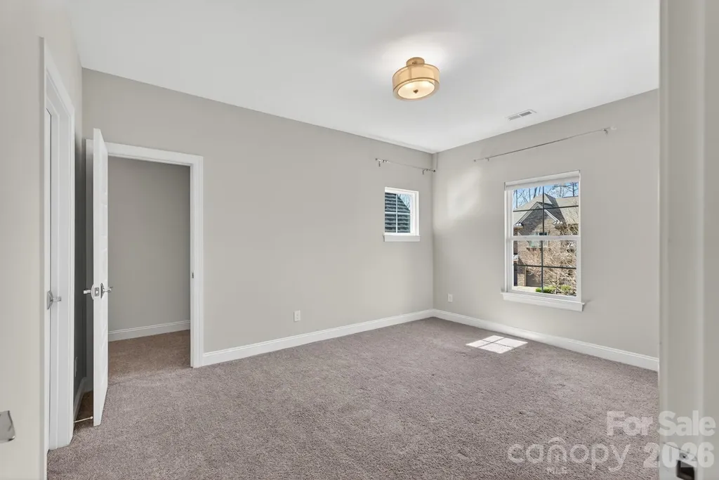 9815 Avenal Lane Charlotte NC 28270
