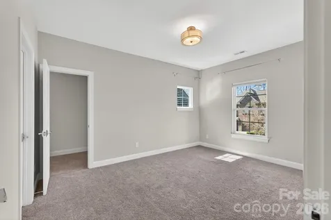 9815 Avenal Lane Charlotte NC 28270