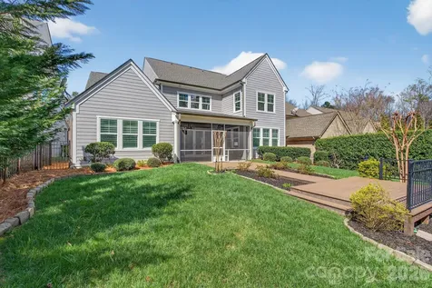 9815 Avenal Lane Charlotte NC 28270