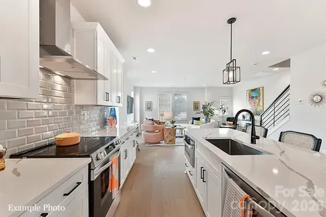 2133 Ford View Lane Charlotte NC 28206