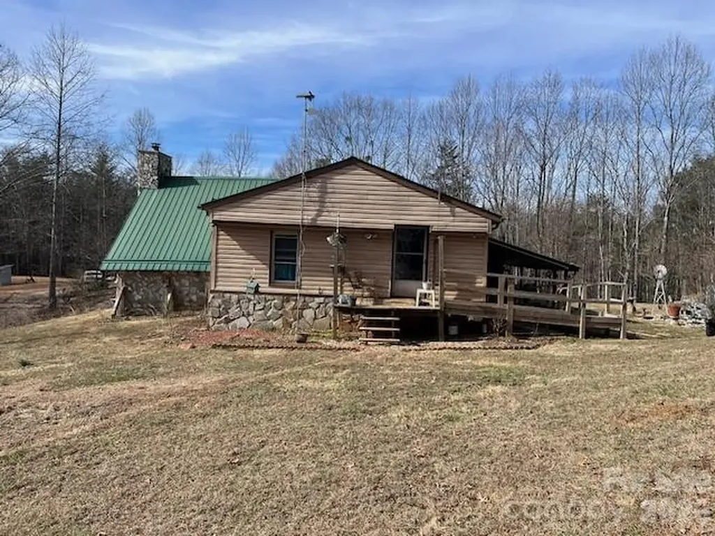 3645 Blue Door School Road Lenoir NC 28645