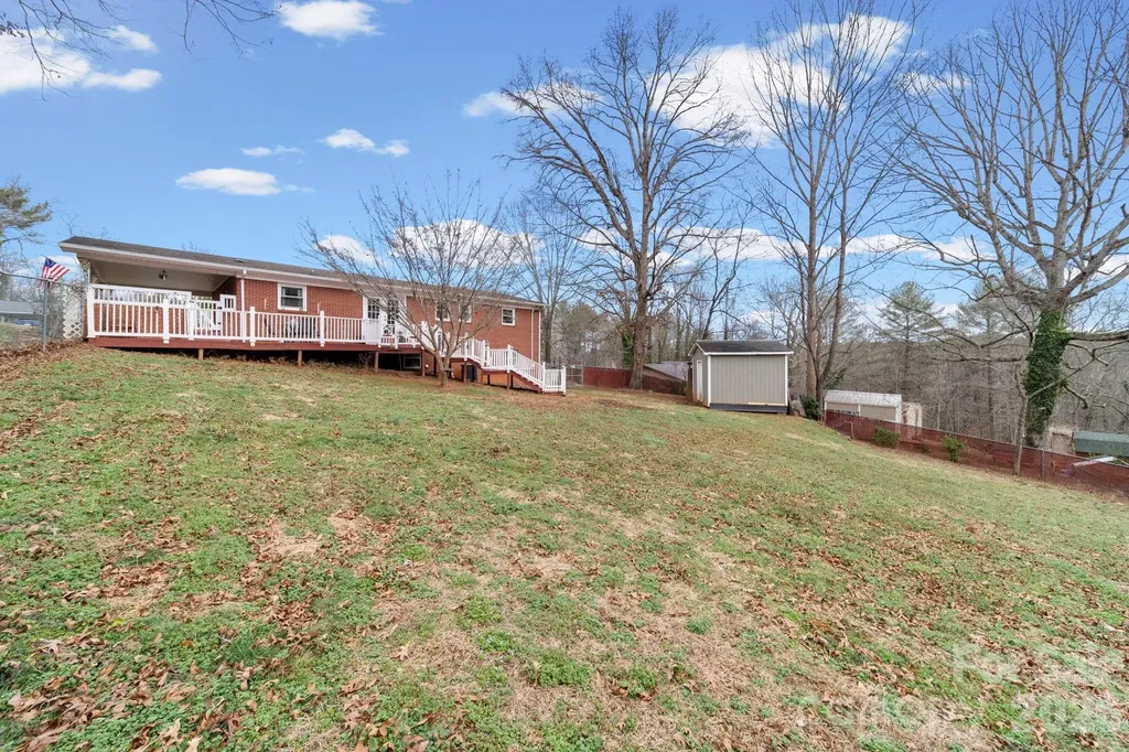 116 Hilltop Avenue Valdese NC 28690