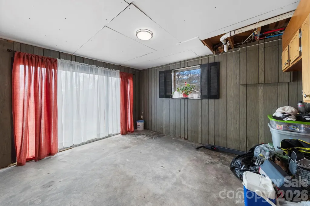 116 Hilltop Avenue Valdese NC 28690