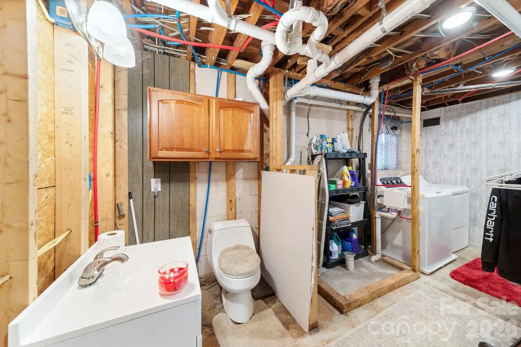 116 Hilltop Avenue Valdese NC 28690