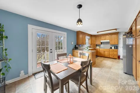 116 Hilltop Avenue Valdese NC 28690