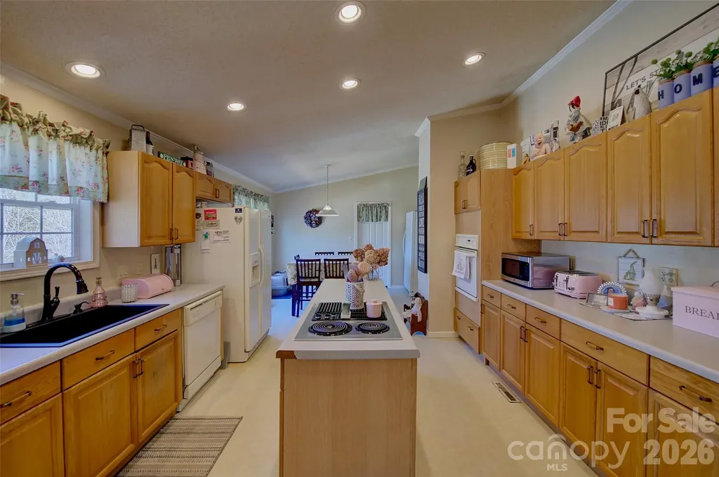 3 Altapass Trail Spruce Pine NC 28777