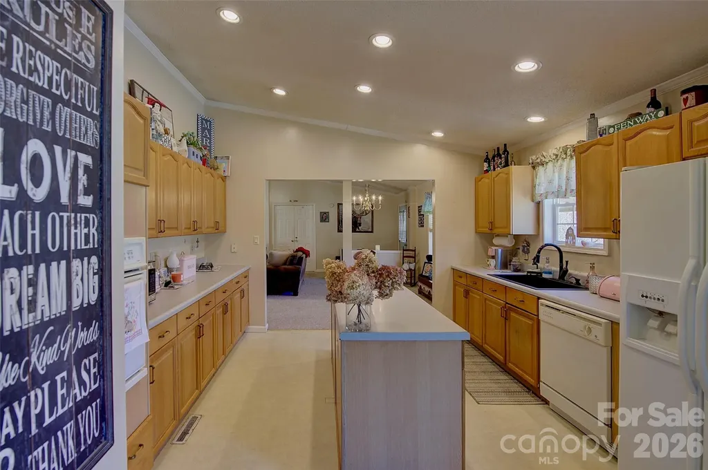 3 Altapass Trail Spruce Pine NC 28777
